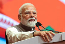 Modi Begins Bihar Poll Drive with Tribute |