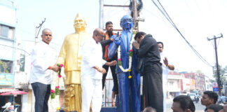 రాజ్యాంగ దినోత్సవం: అంబేద్కర్కు ఎమ్మెల్యే గణేష్ నివాళి |