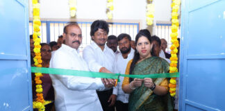 చిలకలూరిపేట శారదా జిల్లా పరిషత్ హైస్కూల్ కి కంప్యూటర్ ల్యాబ్