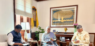 కేంద్ర ఆర్థిక మంత్రితో సీఎం చంద్రబాబు భేటీ |