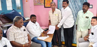 గ్రీవెన్స్ కార్యక్రమంలో కోడుమూరు ఎమ్మెల్యే |