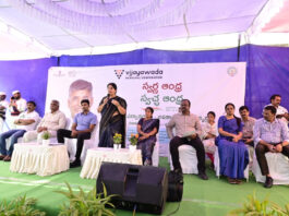 ప్లాస్టిక్ కవర్లు వద్దు గుడ్డ సంచులే ముద్దు మేయర్ రాయల భాగ్యలక్ష్మి |