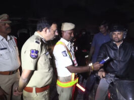 డ్రంకెన్ డ్రైవ్ స్వీయపర్యవేక్షణ లో హైదరాబాద్ C.P. సజ్జనర్ IPS.|