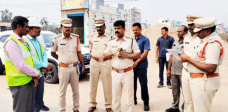 216 జాతీయ రహదారి పరిశీలనలో బాపట్ల అధికారులు |