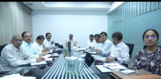 రాష్ట్రంలో జాతీయ రహదారుల ప్రాజెక్టుపై సీఎం సమీక్ష