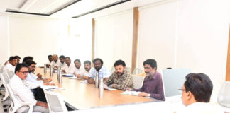 ప్రతి ఇంటి నుంచి చెత్త సేకరించాలి : మునిసిపల్ కమిషనర్ |