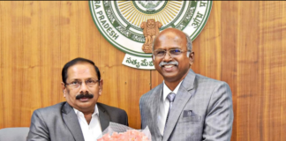 ప్రధాన సమాచార కమిషనర్గా వజ్జా శ్రీనివాసరావు |