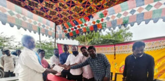 మంగళం లో రాజముద్ర తో కూడిన పాస్ పుస్తకాలు పంపిణీ |