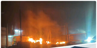 కత్తిపూడిలో డ్రైవర్ల నిర్లక్ష్యంతో రెండు లారీలు ఢీకొని ప్రమాదం.