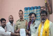 పుంగనూరు టౌన్ వైసీపీ నేత అంబటి రాంబాబు పై చర్యలు తీసుకోవాలి