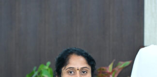 నేతన్నలకు రాష్ట్ర చేనేత జౌళి శాఖ మంత్రి సవిత మరో గుడ్ న్యూస్