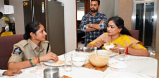 హోంమంత్రి అనితను కలిసిన కానిస్టేబుల్ జయశాంతి |