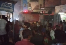 మదనపల్లెలో హ్యాండ్లూమ్ దుకాణం దగ్ధం: రూ. 5 లక్షల నష్టం