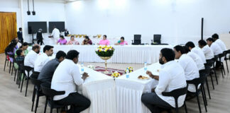 ఆత్మీయ కలయిక – ఇల్లే వేదిక: లోకేశ్ సరికొత్త రాజకీయం