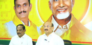 వైయస్ జగన్మోహన్ రెడ్డికి వైలెన్స్ కావాలి సీఎం చంద్రబాబుకి సైలెన్స్ కావాలి