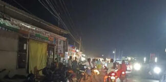 కరప మండలంలో టెన్షన్ టెన్షన్: అటు ప్రమాదాలు.. ఇటు దొంగతనాలు!