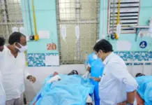 త్వరగా కోలుకోవాలి: బాధితుల కుటుంబాలను ఓదార్చిన మంత్రి.