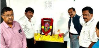 ఉయ్యాలవాడ నరసింహారెడ్డి పోరాటం యువతకు స్ఫూర్తి: డీఆర్వో