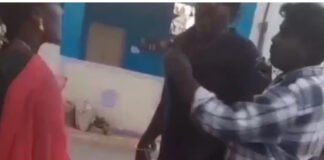 మదనపల్లెలో కొడవలితో యువకుడి హల్చల్