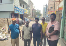 చీరాల: డ్రైనేజీలో పడిన గోమాతను కాపాడిన స్థానికులు |