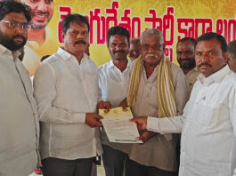 ₹56 లక్షల సీఎం సహాయనిధి పంపిణీ చేసిన ఎరిక్షన్ బాబు