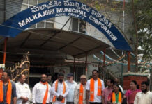 పెన్షన్లు, ఇళ్లు ఎక్కడ? కాంగ్రెస్పై బీజేపీ విమర్శలు.|