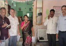 లీకేజీకి తావులేకుండా నిఘా.. రొంపిచర్లలో అధికారుల తనిఖీ.