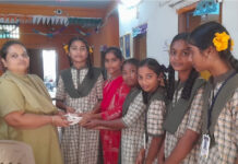 “మా అమ్మాయిలు బంగారం”: విద్యార్థినుల నీతిపై మంత్రి లోకేశ్ ట్వీట్.