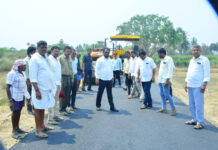 బీటి రోడ్డు పనులను పరిశీలించిన MLA నదుకుదిటి ఈశ్వరావు