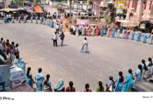 దోర్నాలలో అంగన్వాడీల రాస్తారోకో.. అక్రమ అరెస్టులపై సిఐటియు ఆగ్రహం.