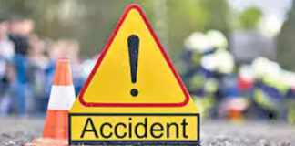 కారుతో బీభత్సం సృష్టించిన విద్యార్థి.