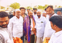 మంత్రి ఫరూక్ గారికి ఘన స్వాగతం పలికిన మంత్రి మండిపల్లి రాంప్రసాద్ రెడ్డి.