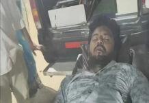 పుంగనూరు: ద్విచక్ర వాహనాన్ని ఢీకొన్న టాటా ఏస్ |