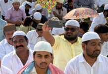 రంజాన్ పర్వదినం సందర్భంగా ఈద్గా ప్రాంతంలో పాల్గొన్న రవాణా శాఖ మంత్రి కుమారుడు నిశ్చల్ నాగిరెడ్డి