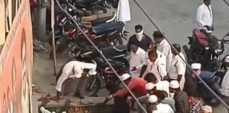 చీరాల మసీద్ సెంటర్లో ప్రమాదం: అధికారులపై ప్రజల ఆగ్రహం.