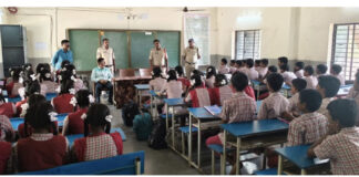 చిన్నారుల రక్షణే లక్ష్యం.. యాంటీ డ్రగ్స్ క్యాంపెయిన్లో విద్యార్థుల చైతన్యం.