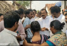 వేట్లపాలెం ప్రమాద బాధితులకు ఆర్థిక సహాయం పంపిణీ