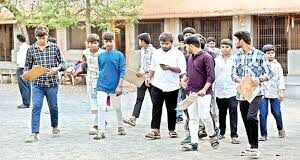 ప్రశాంతంగా పది పరీక్షలు