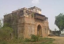 నిజామాబాద్: రఘునాథాలయ పరిసర ప్రాంతాల అధికారులు సందర్శన